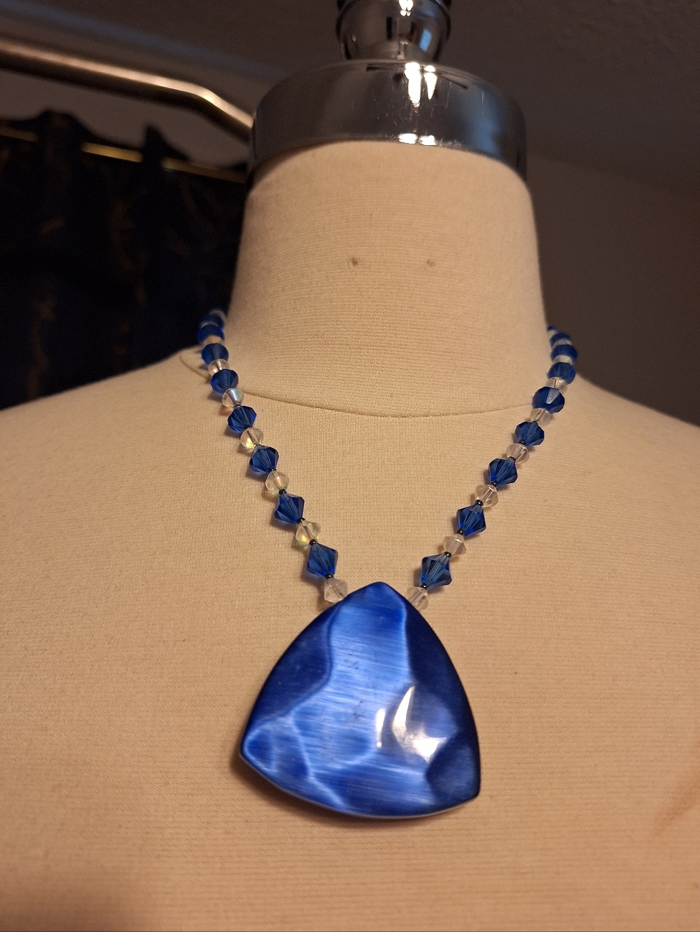 Blue Cat Eye Vintage necklace 17" inch